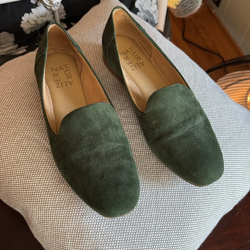 Naturalizer green suede loafers